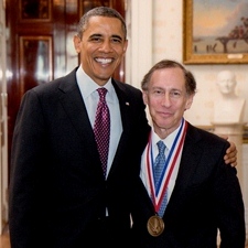 Robert Langer poses with President Barack Obama